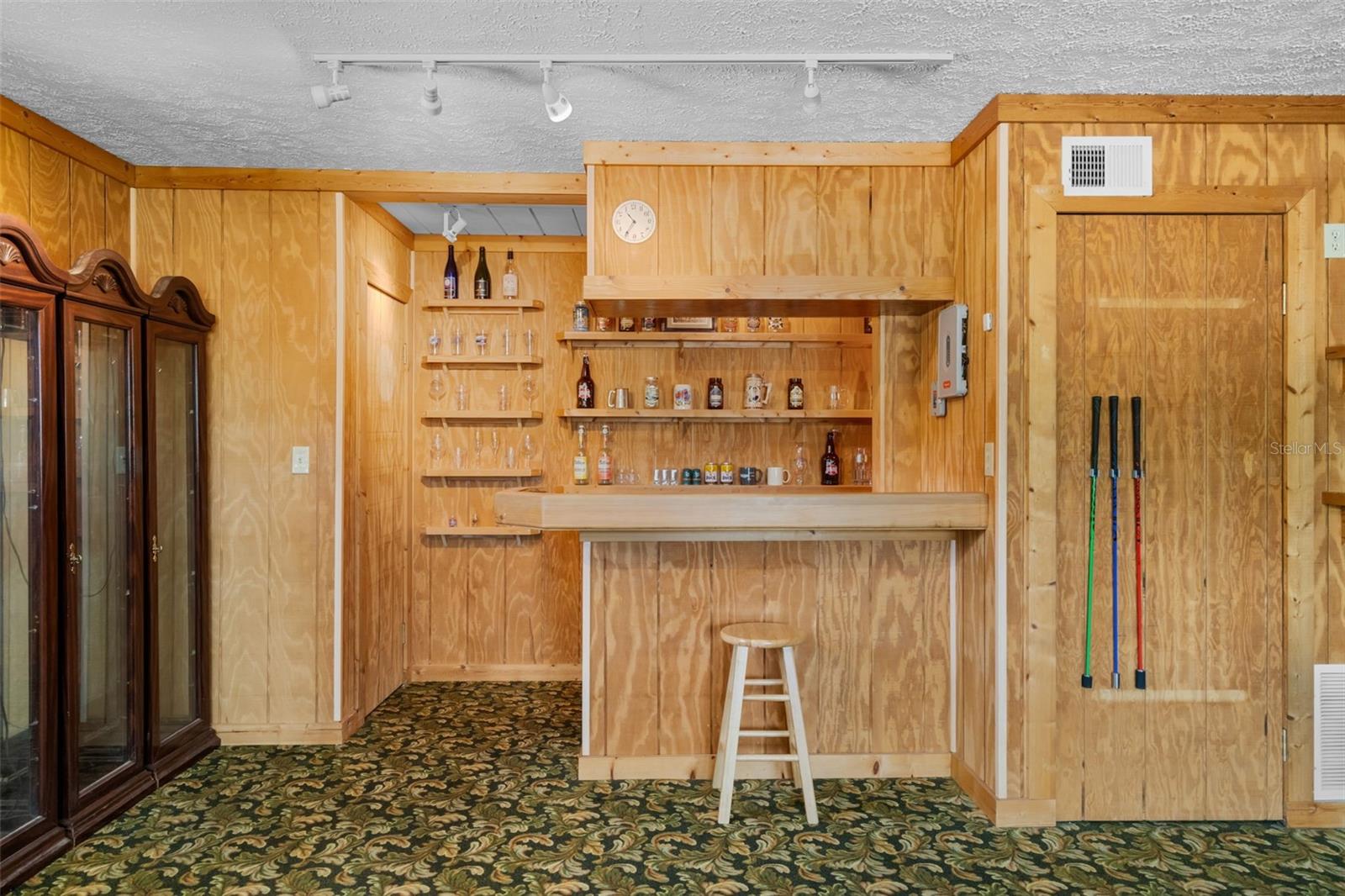 PLEASANT HILL HEIGHTS - Residential