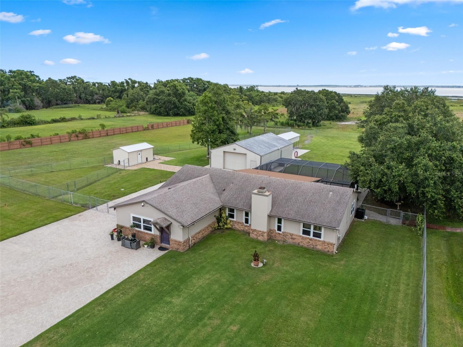 PLEASANT HILL HEIGHTS - Residential