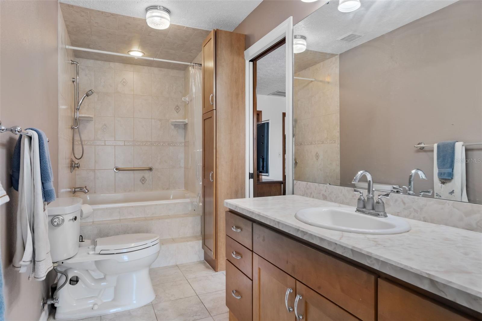 PLEASANT HILL HEIGHTS - Residential