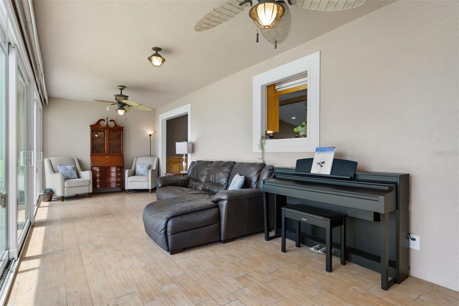 PLEASANT HILL HEIGHTS - Residential