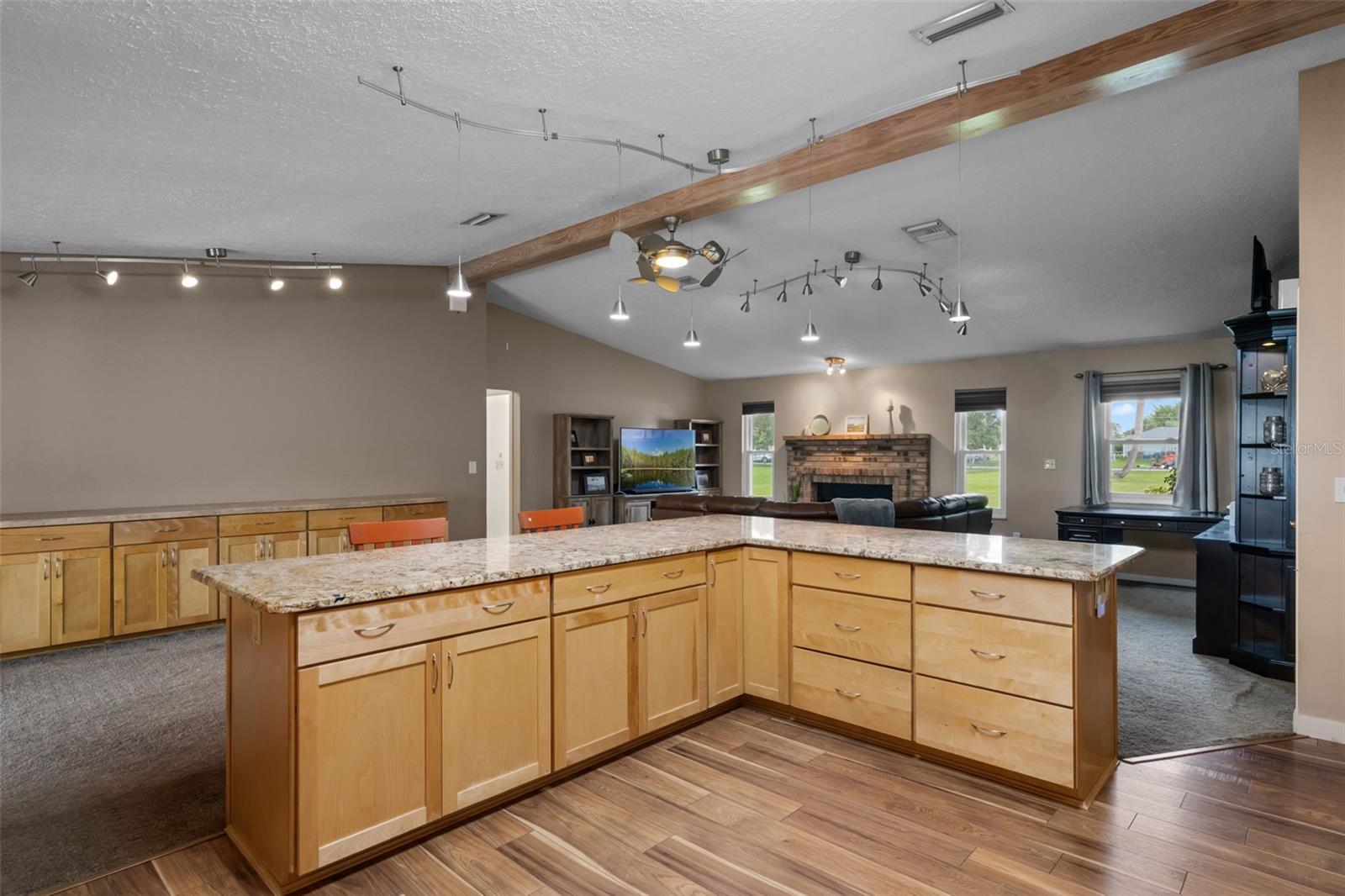 PLEASANT HILL HEIGHTS - Residential