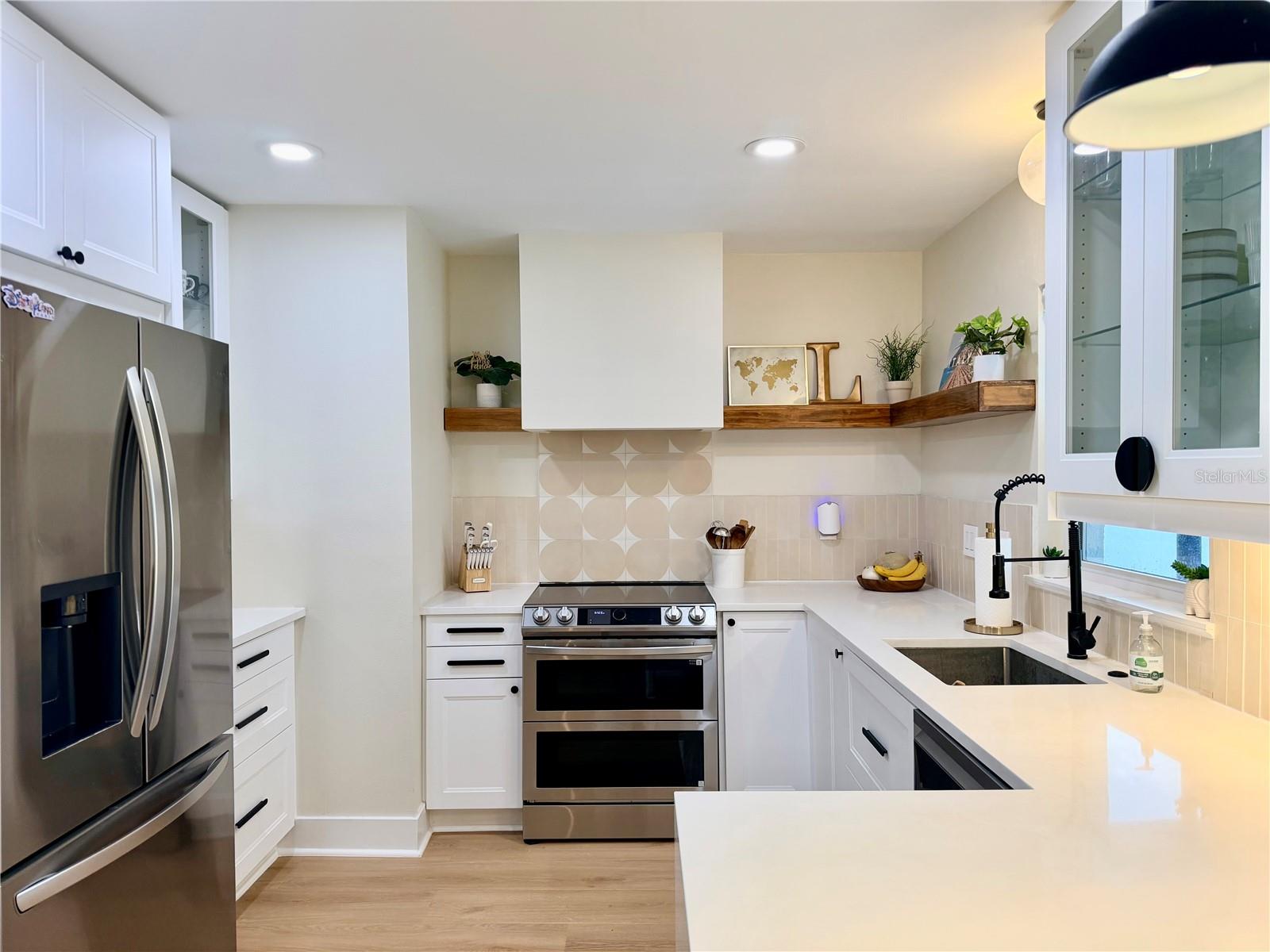 SHORE ACRES SEC 1 TWIN LAKES ADD - Residential