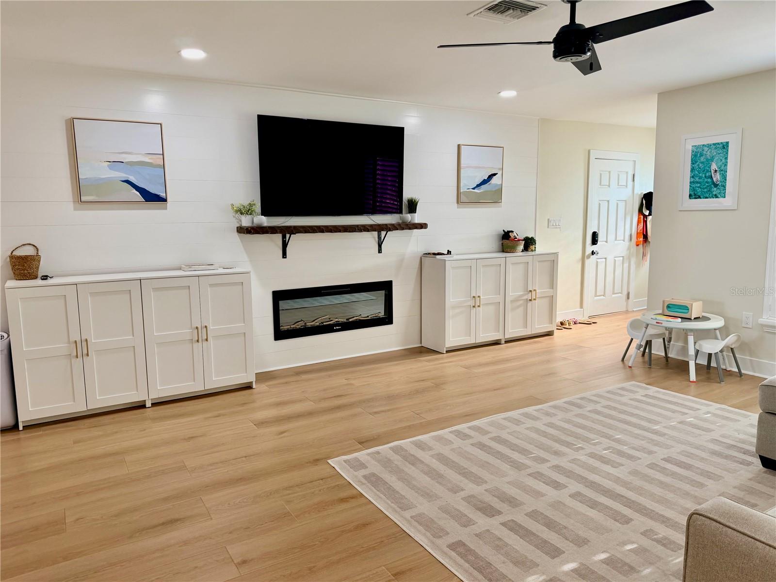 SHORE ACRES SEC 1 TWIN LAKES ADD - Residential