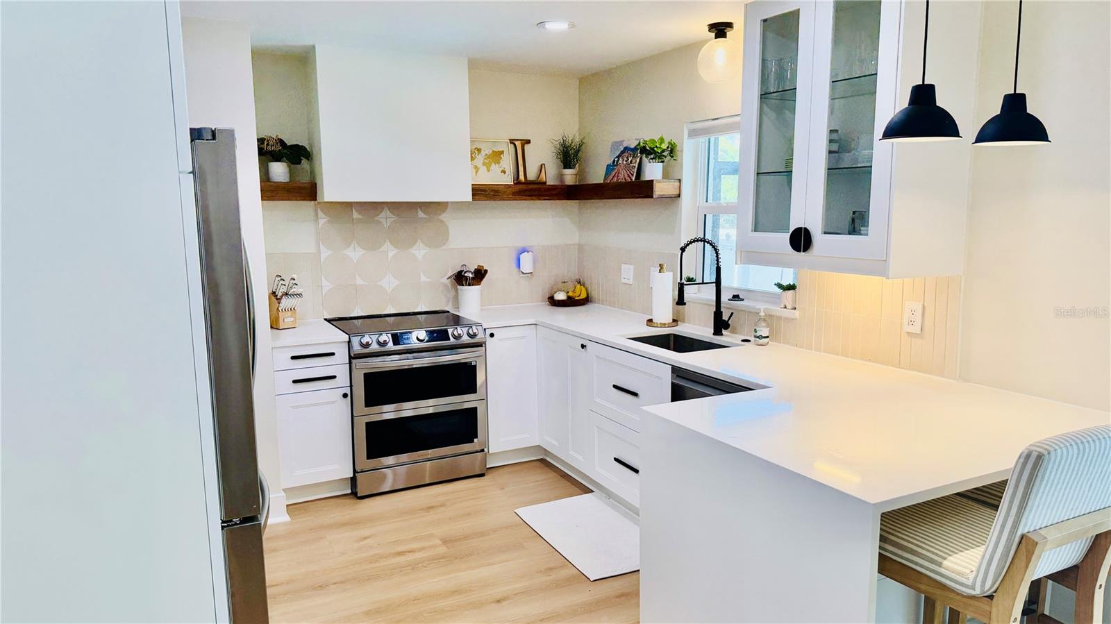 SHORE ACRES SEC 1 TWIN LAKES ADD - Residential