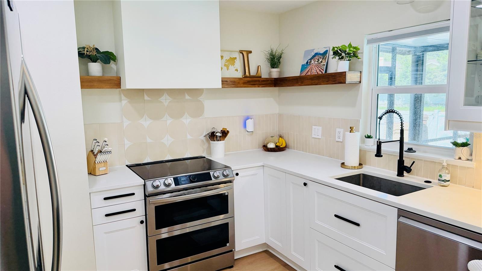 SHORE ACRES SEC 1 TWIN LAKES ADD - Residential