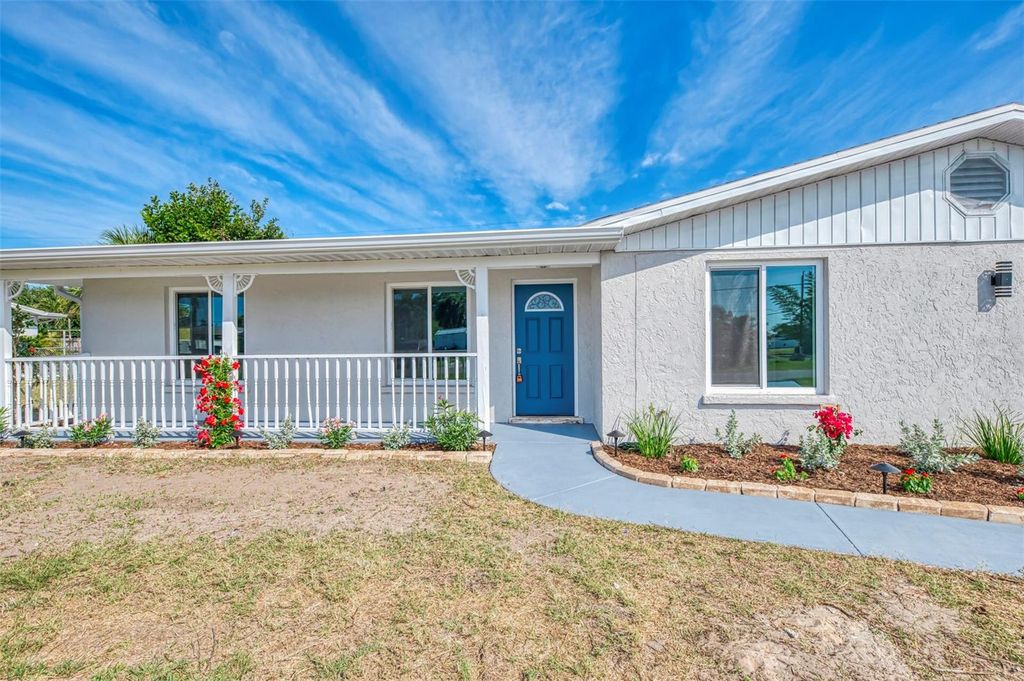 Photo of 1316 S Venice Boulevard, Venice, FL 34293 (MLS # A4690239)