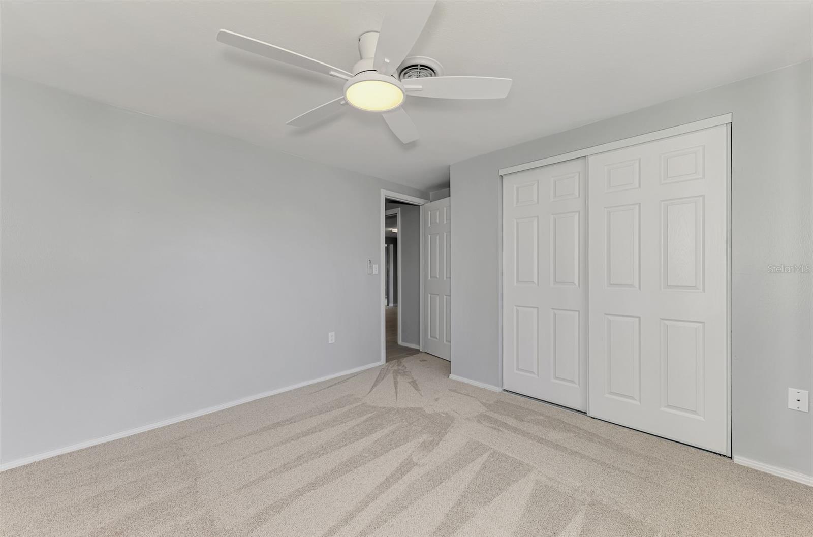 SOUTH VENICE - Residential