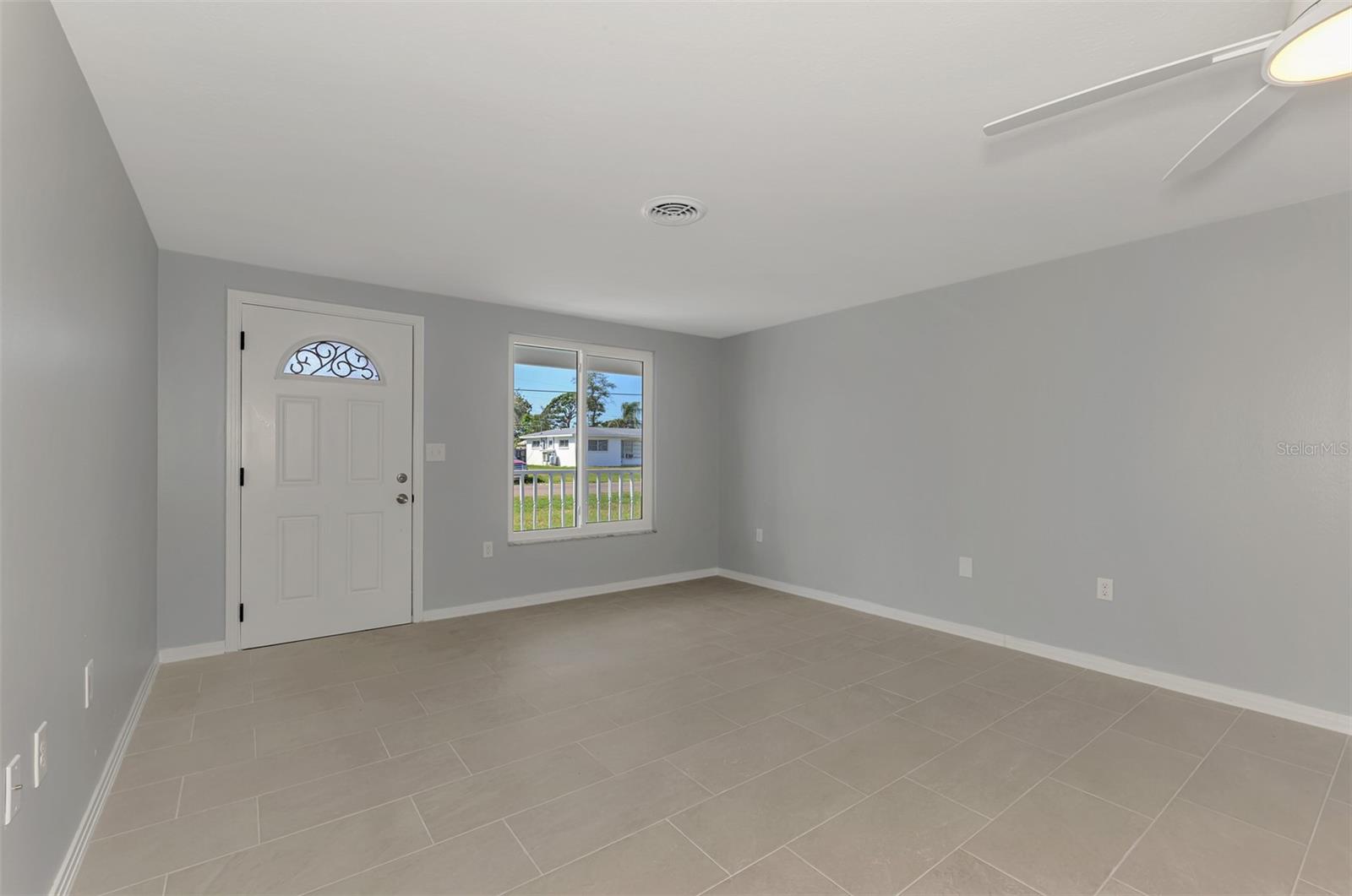 SOUTH VENICE - Residential