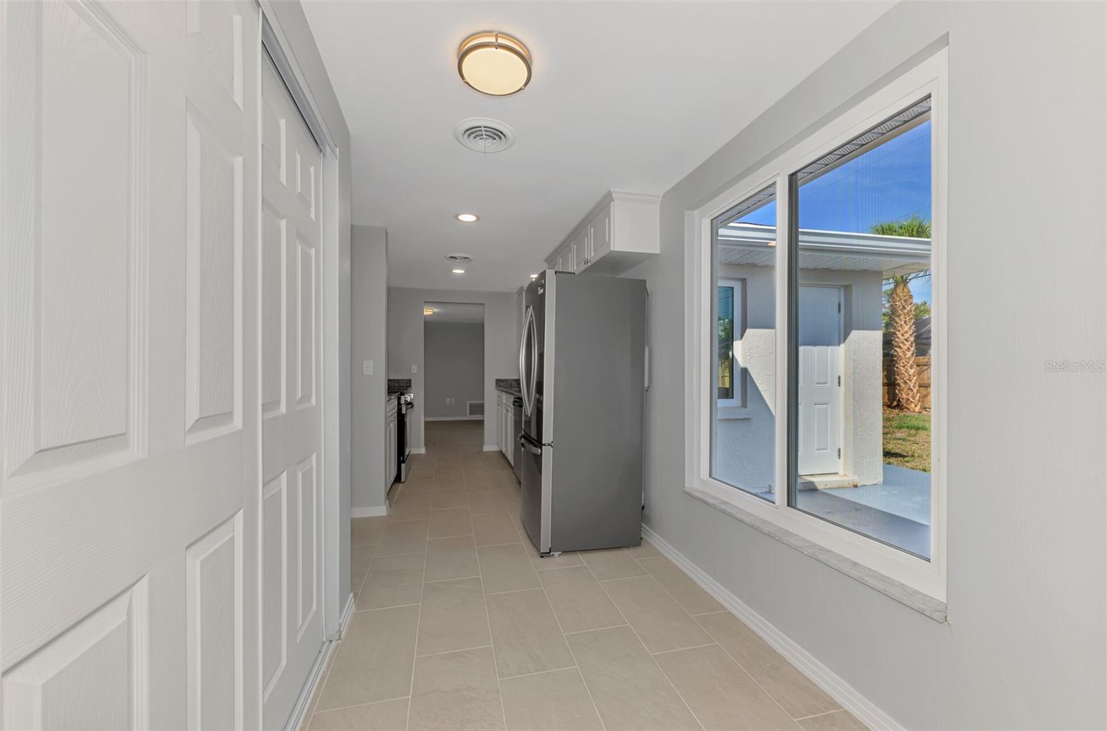 SOUTH VENICE - Residential