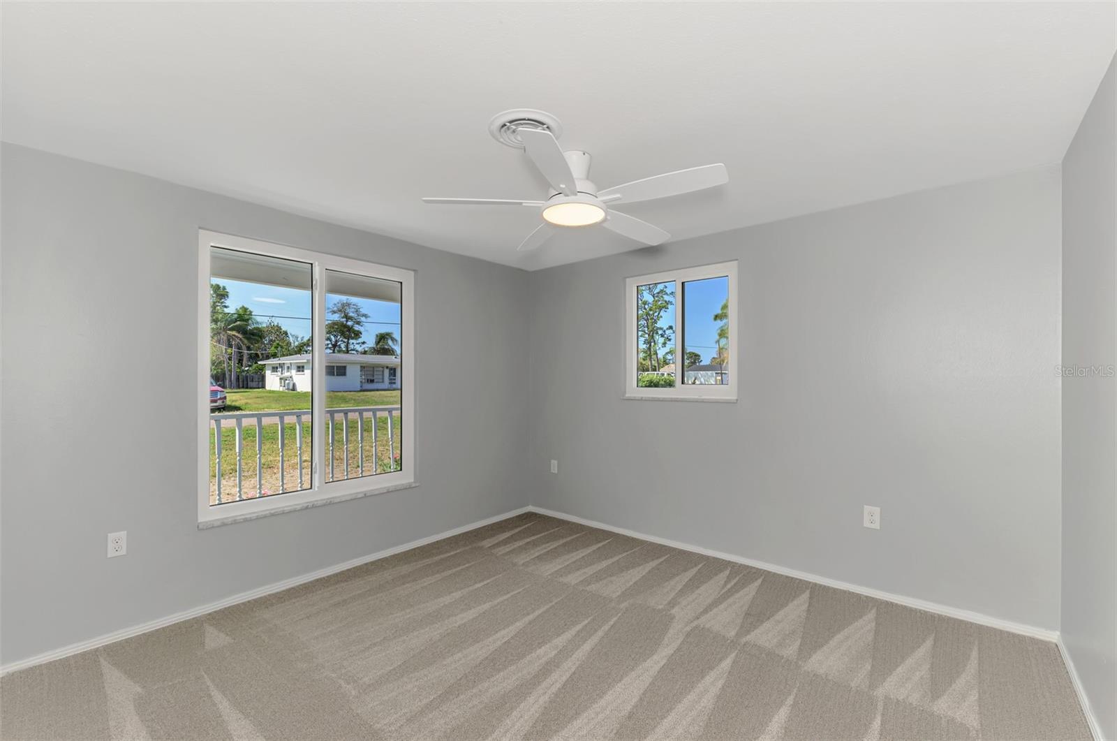 SOUTH VENICE - Residential