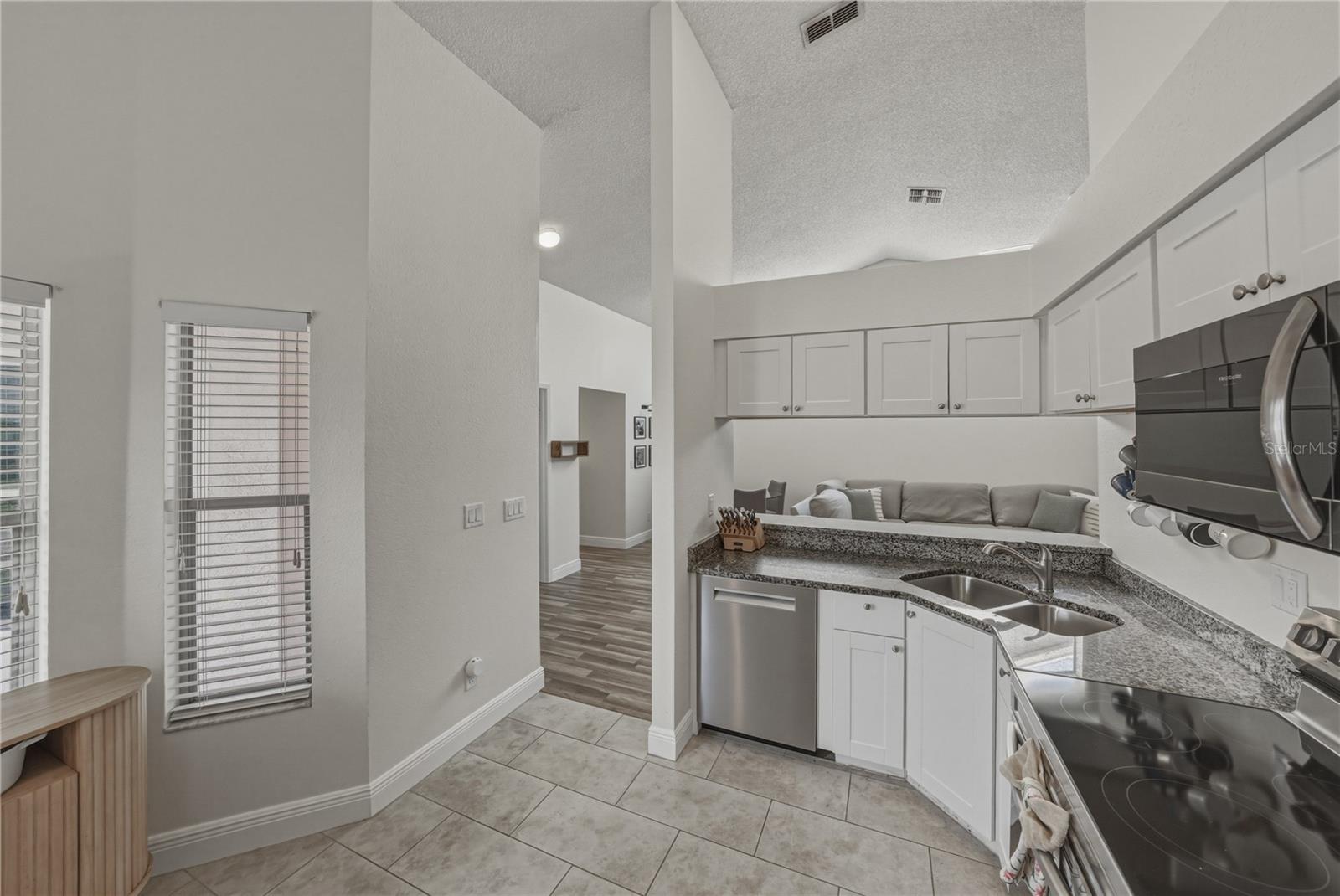 COUNTRYWAY PRCL B TRCT 1 PH - Residential