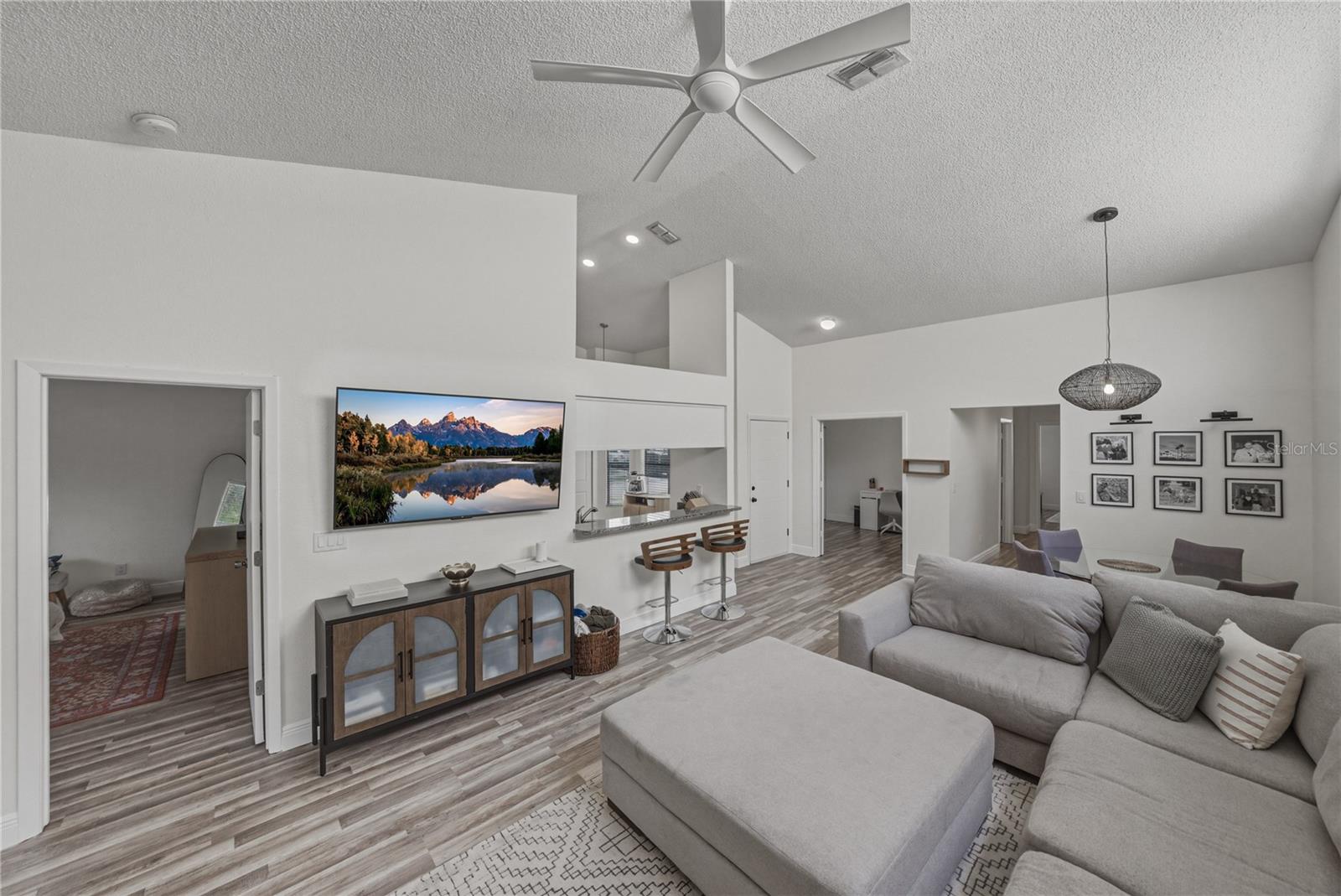 COUNTRYWAY PRCL B TRCT 1 PH - Residential