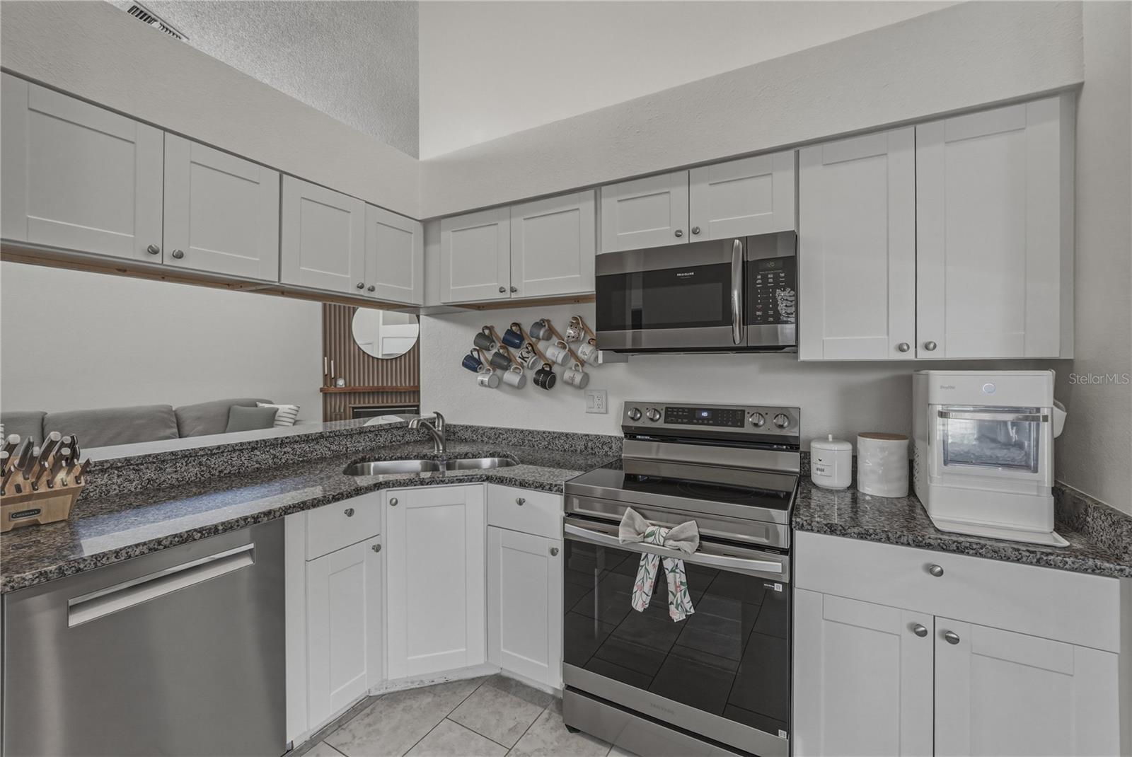 COUNTRYWAY PRCL B TRCT 1 PH - Residential