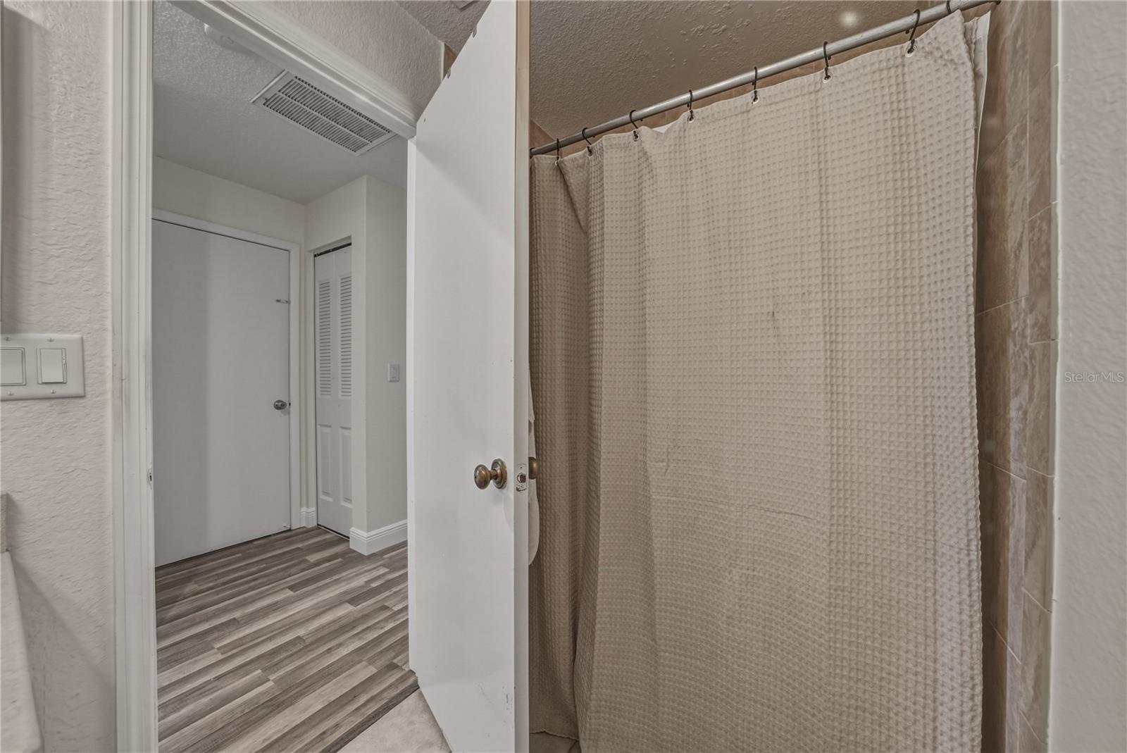 COUNTRYWAY PRCL B TRCT 1 PH - Residential