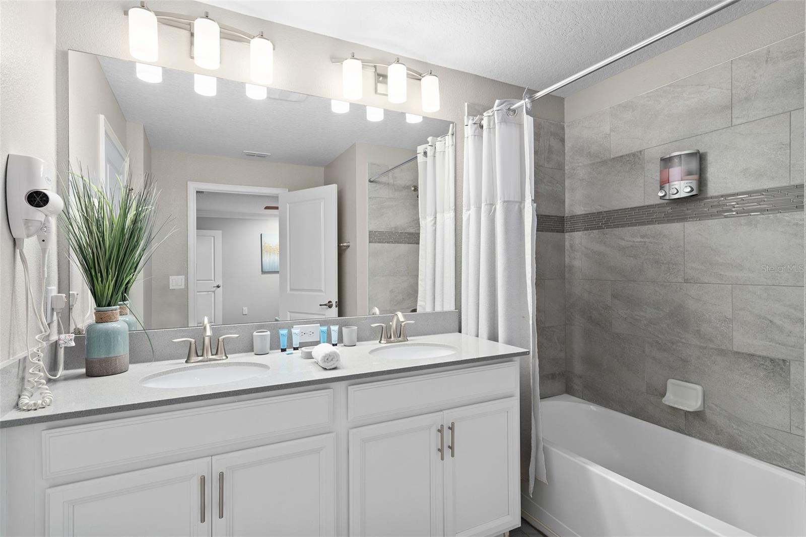 STOREY LAKE PH 2 - Residential