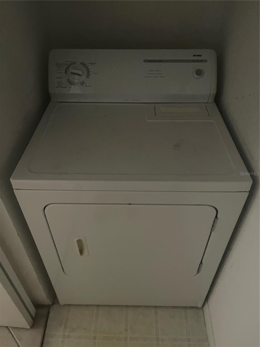 VISCONTI WEST - Residential Lease