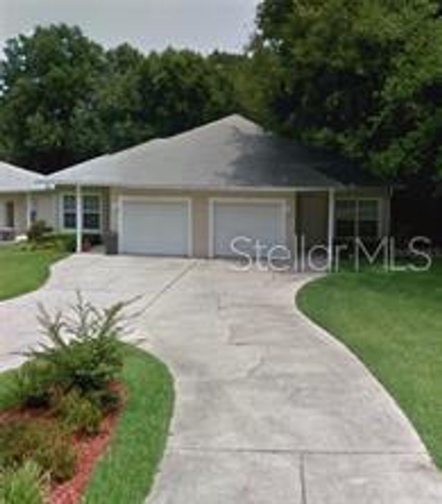 Rent Reduced! Nice duplex for rent! 2 bedrooms, 2 baths, high ceilings, walk in shower in master and tub with shower in 2nd bath. 1 car garage with washer/dryer hookup. All hard floors-luxury vinyl laminate floors with tile in kitchen, dining and bathrooms, dining room separate, dishwasher, closet storage in hallway, very convenient location for getting to downtown Mount Dora or the main roads to get to the airport/areas of Orlando.