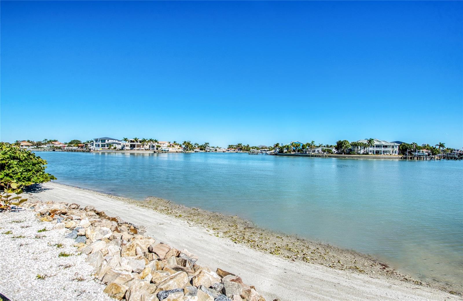 CAPTIVA CAY TWNHMS - Residential