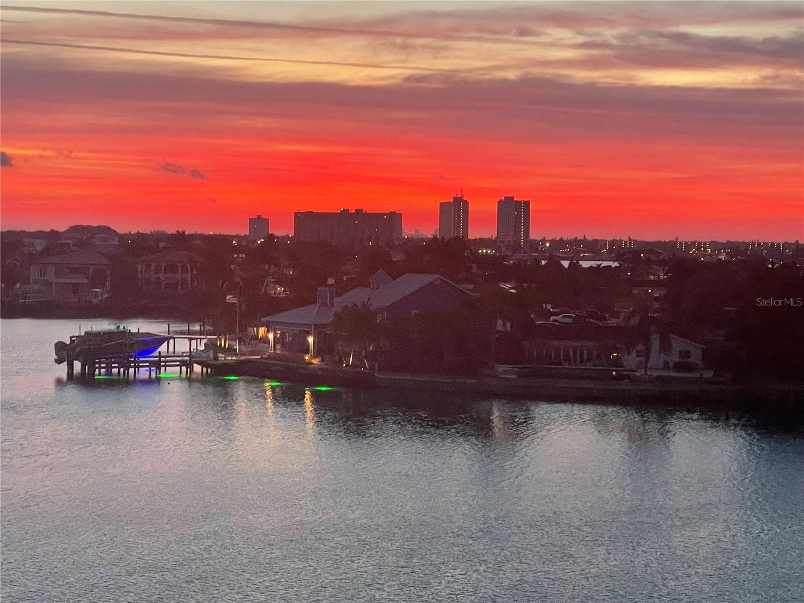 CAPTIVA CAY TWNHMS - Residential