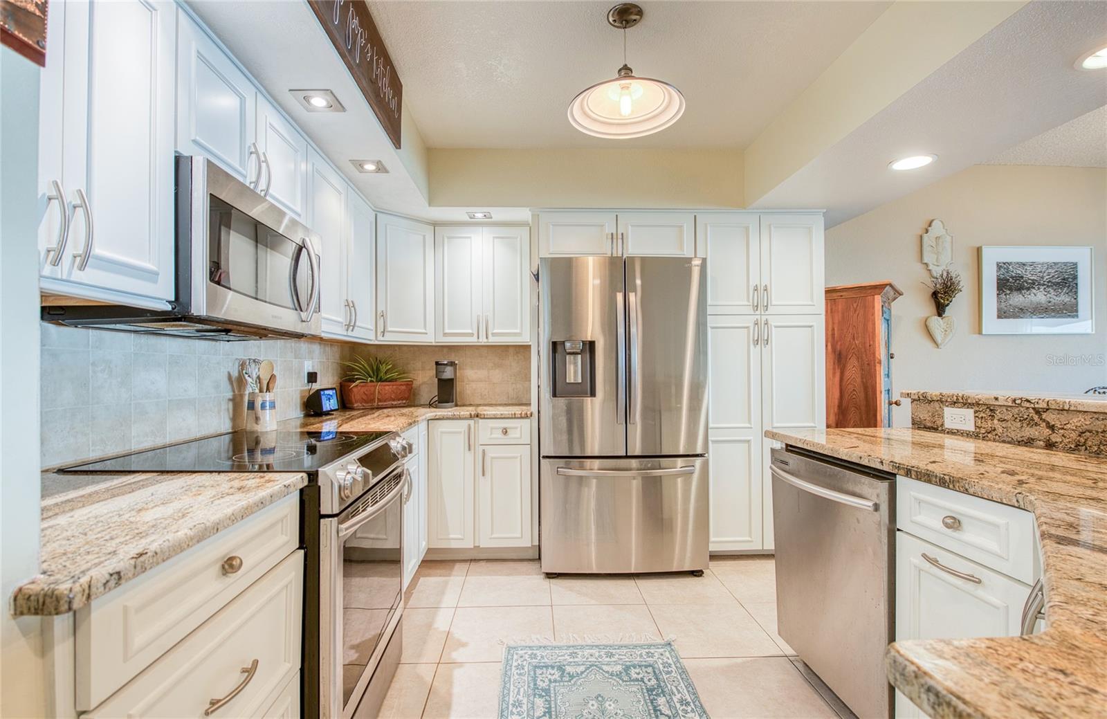 CAPTIVA CAY TWNHMS - Residential