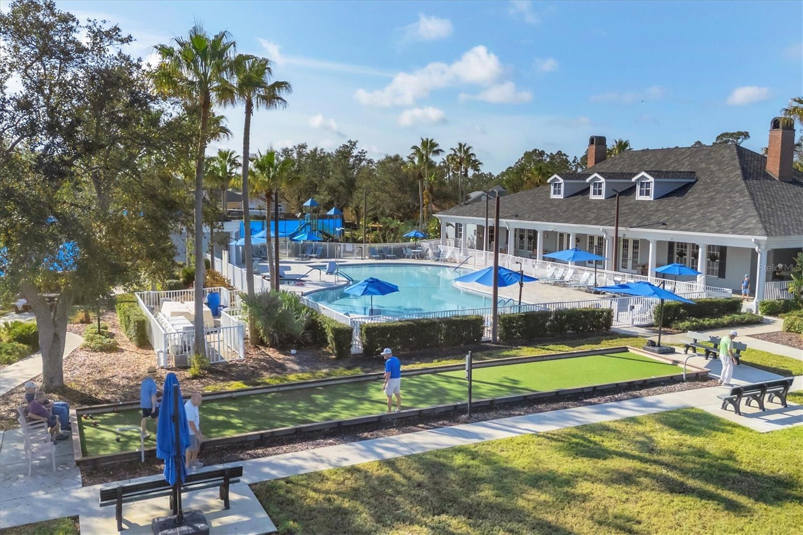 TOWNS AT LAKESIDE - Residential