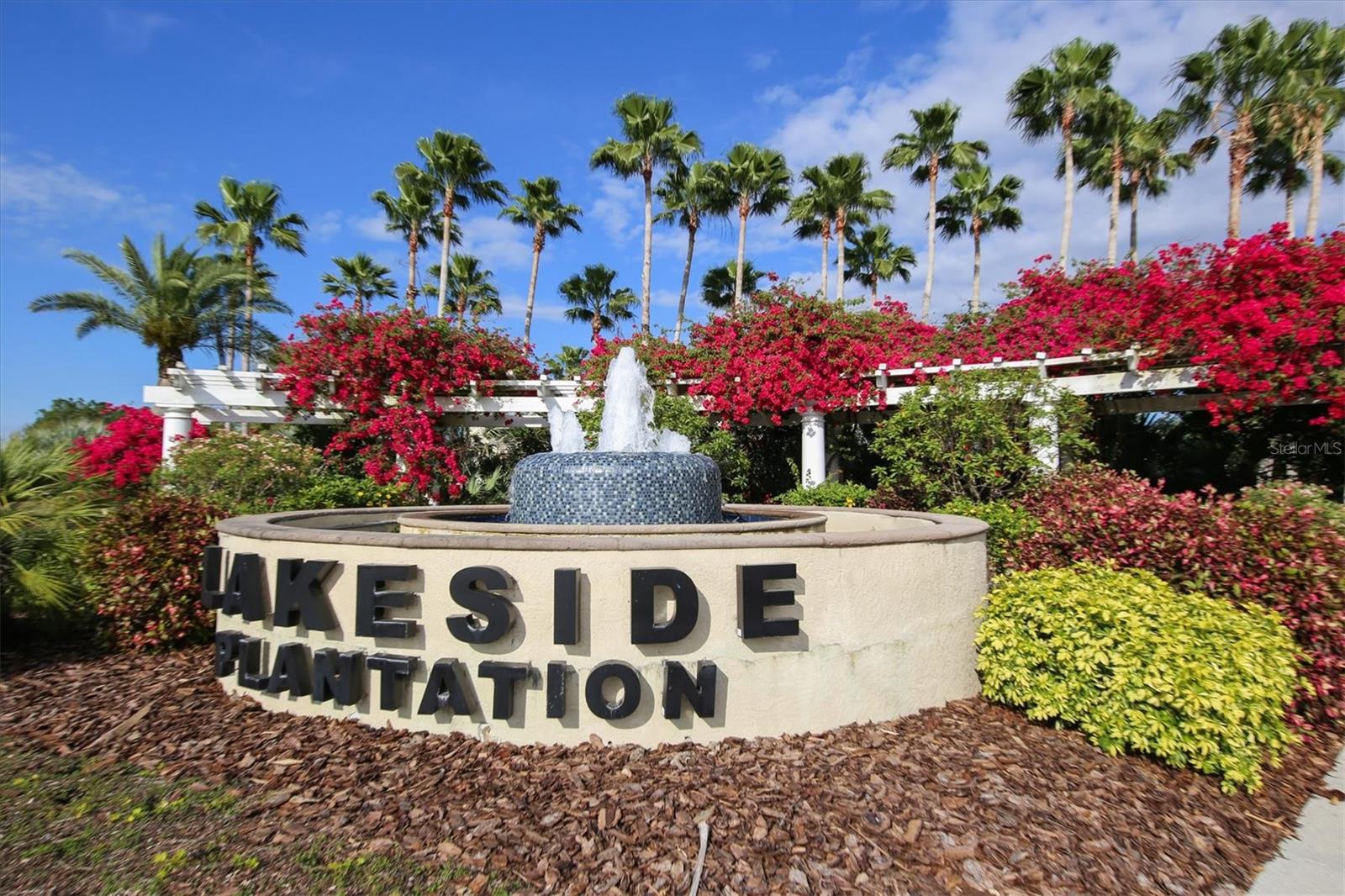 TOWNS AT LAKESIDE - Residential