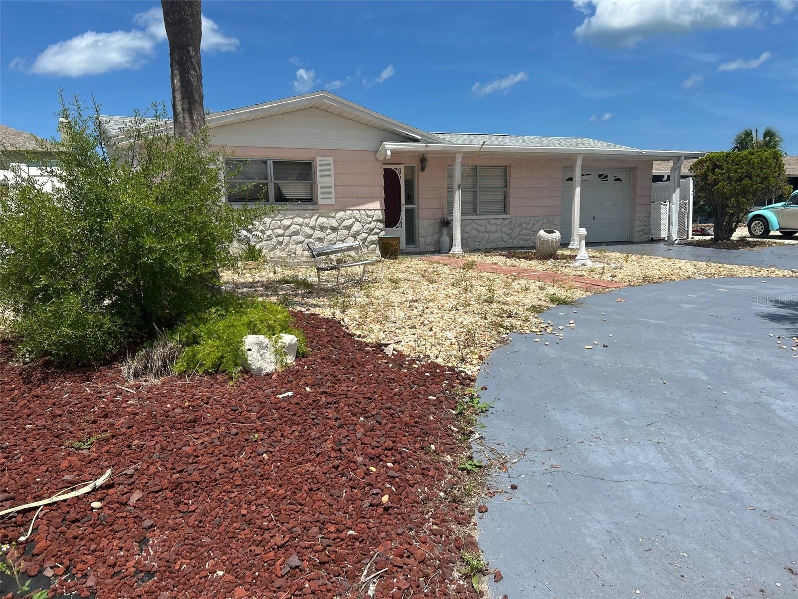 13605 STACEY DRIVE