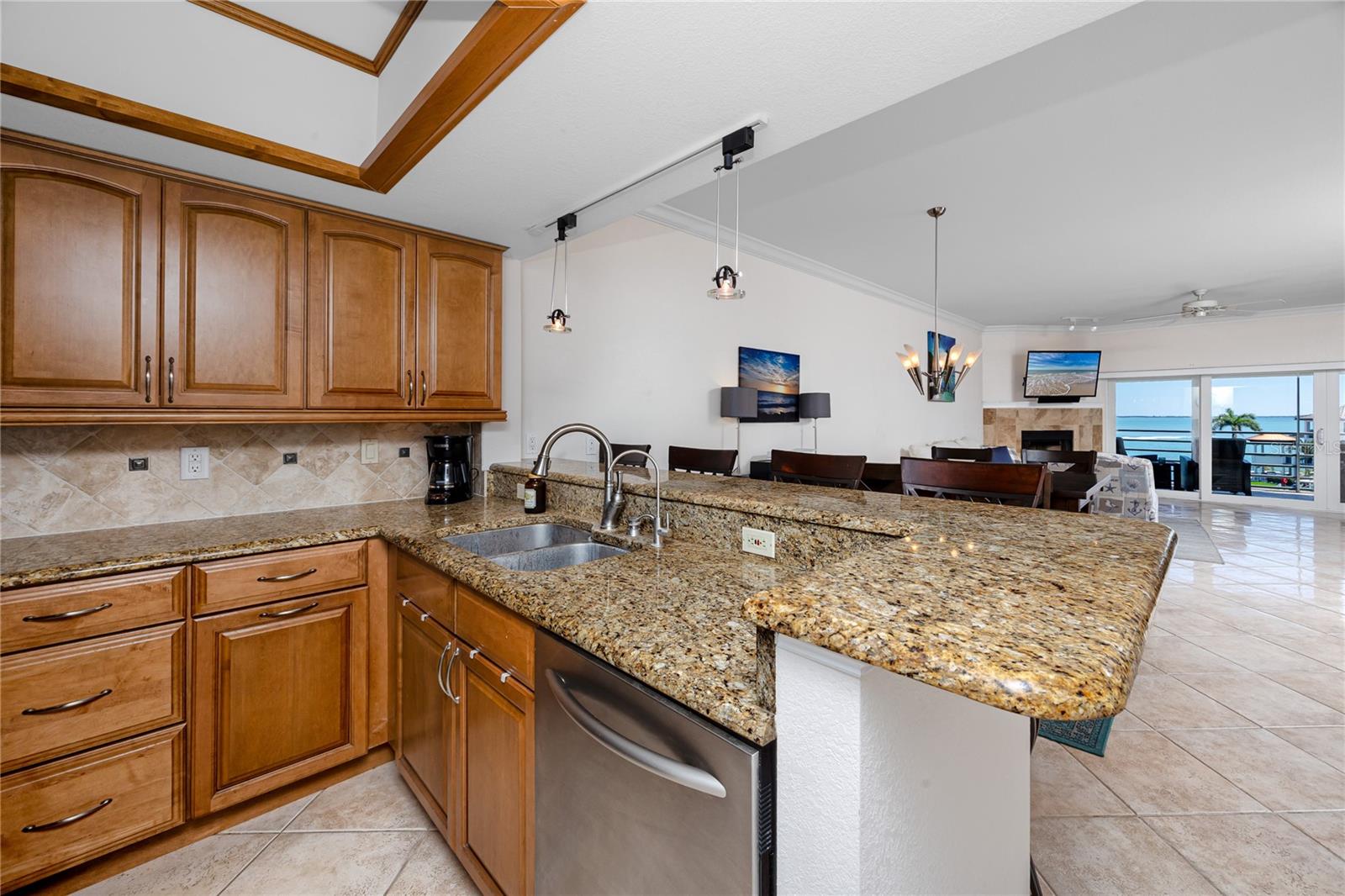 363 PINELLAS BAYWAY S 48
