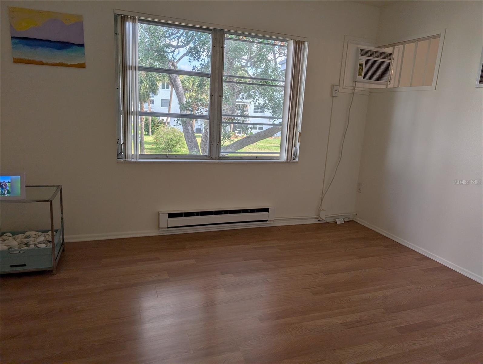 BAYSHORE GARDENS APTS 6 - Residential