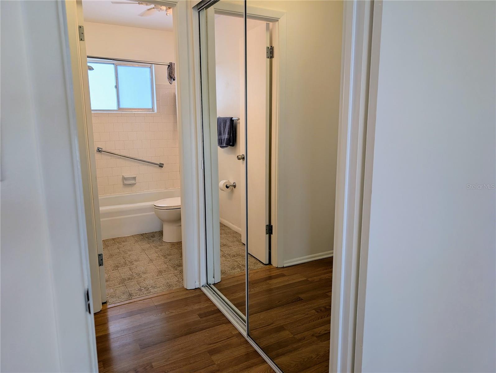 BAYSHORE GARDENS APTS 6 - Residential