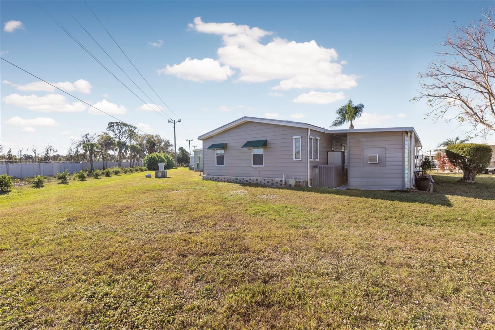 LA CASA MHP CO-OP - Residential