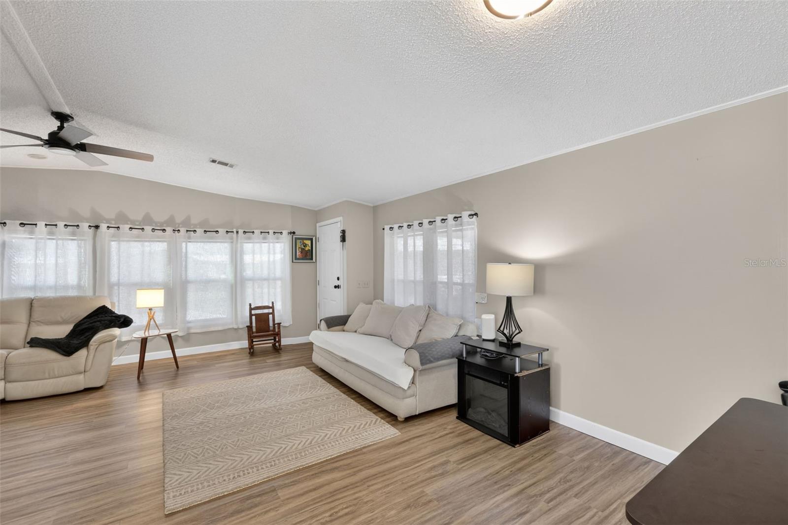 LA CASA MHP CO-OP - Residential