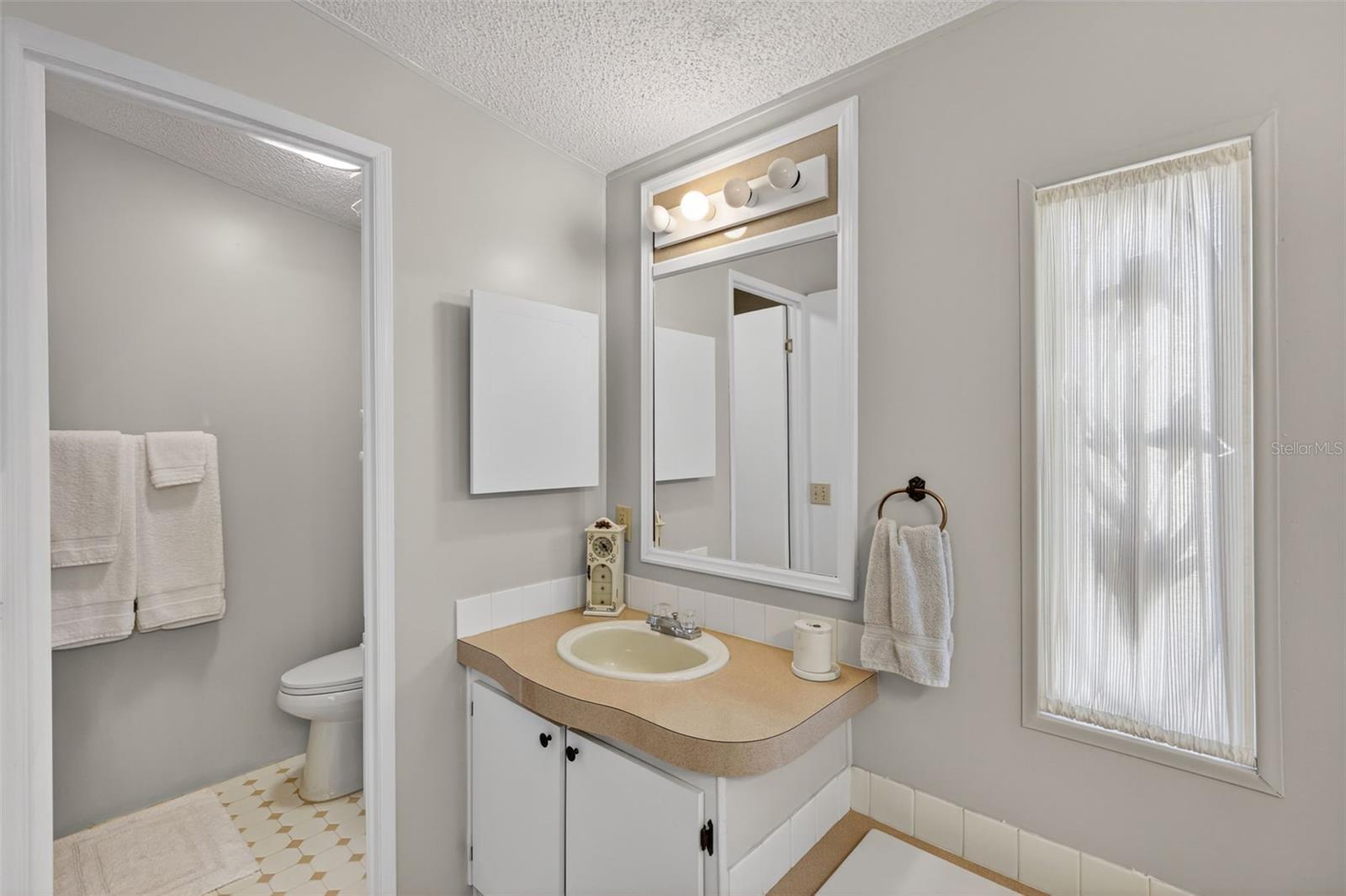 LA CASA MHP CO-OP - Residential