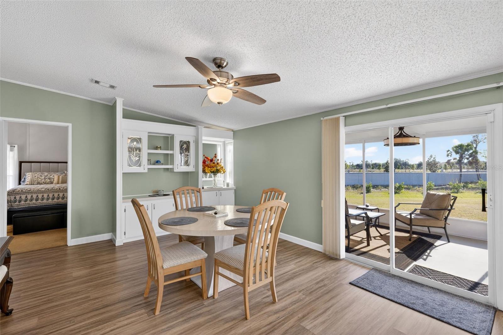 LA CASA MHP CO-OP - Residential