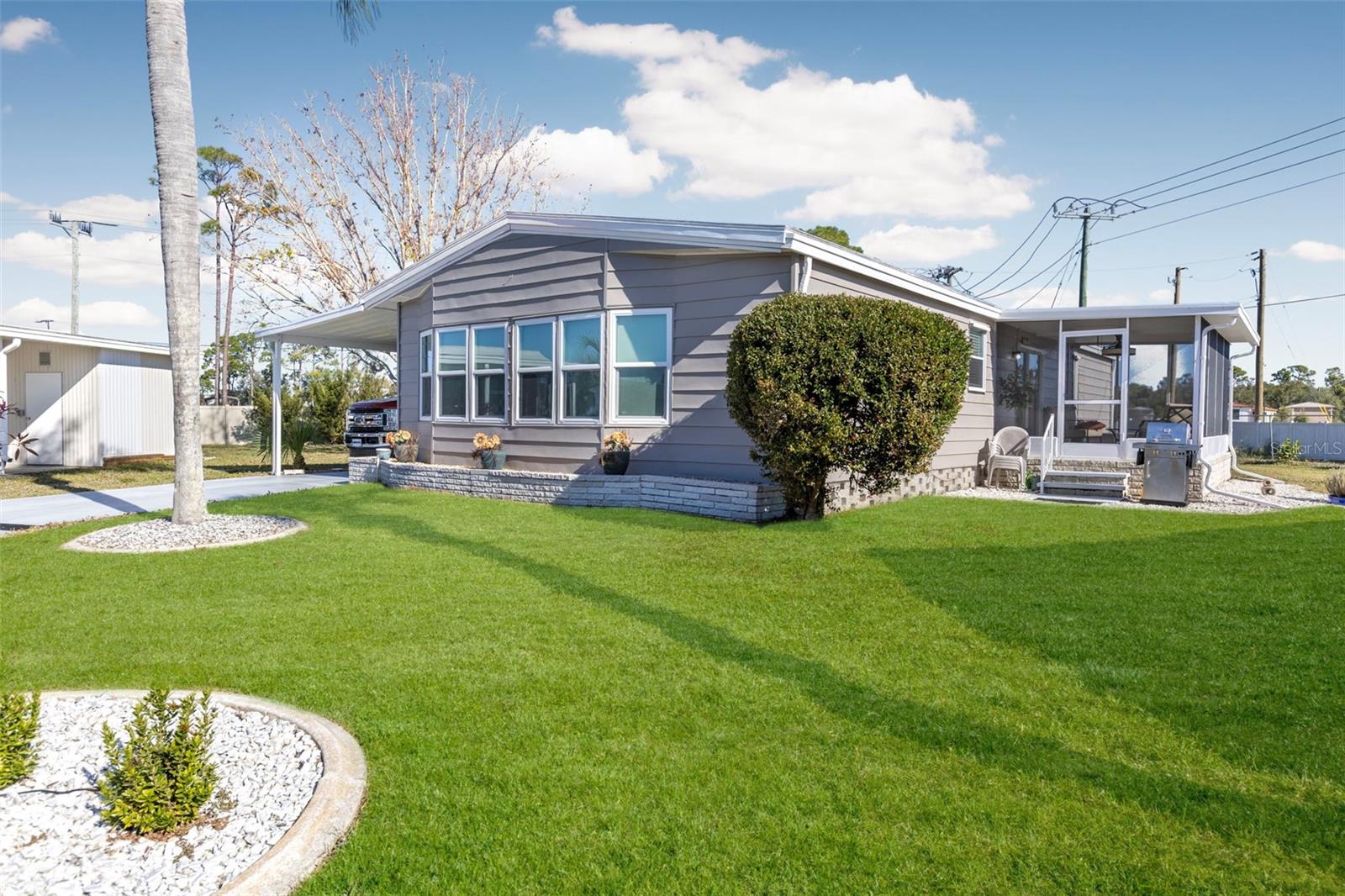 LA CASA MHP CO-OP - Residential