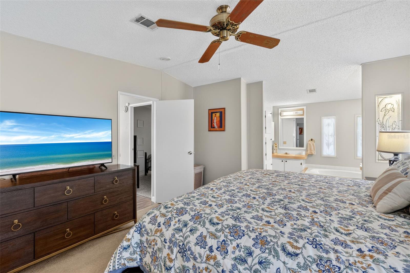 LA CASA MHP CO-OP - Residential