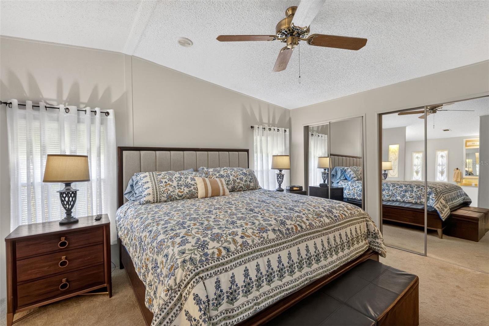 LA CASA MHP CO-OP - Residential