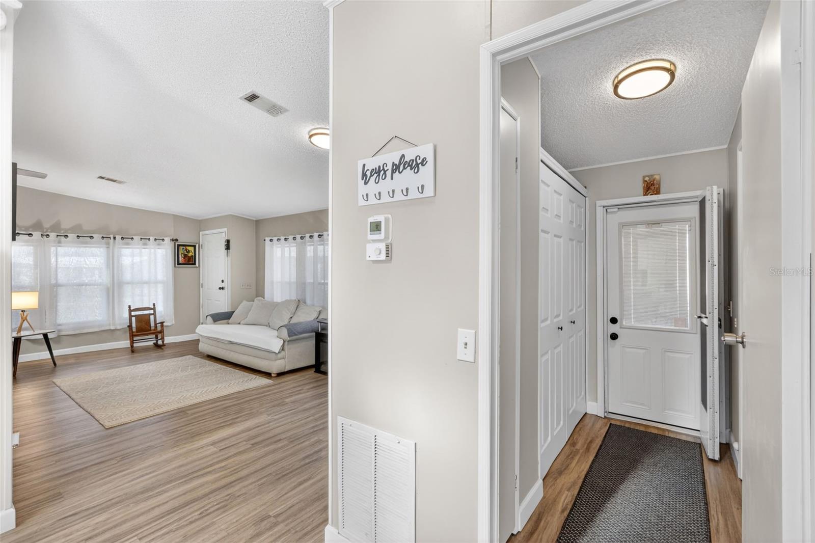 LA CASA MHP CO-OP - Residential