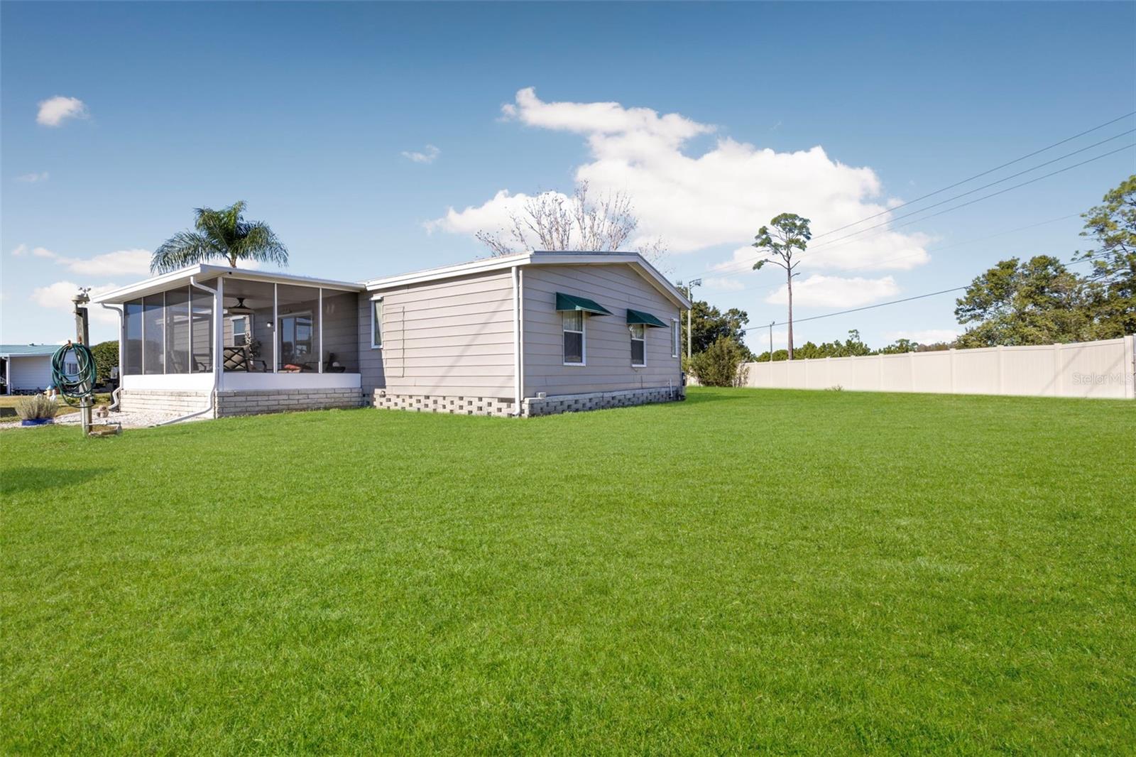 LA CASA MHP CO-OP - Residential