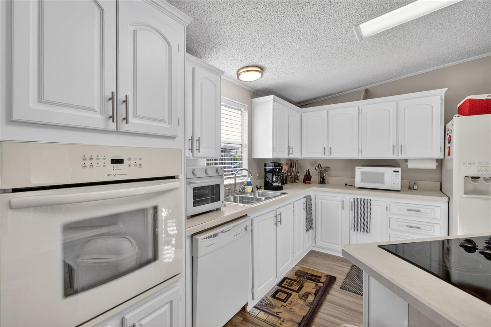 LA CASA MHP CO-OP - Residential