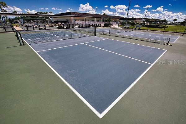 LA CASA MHP CO-OP - Residential