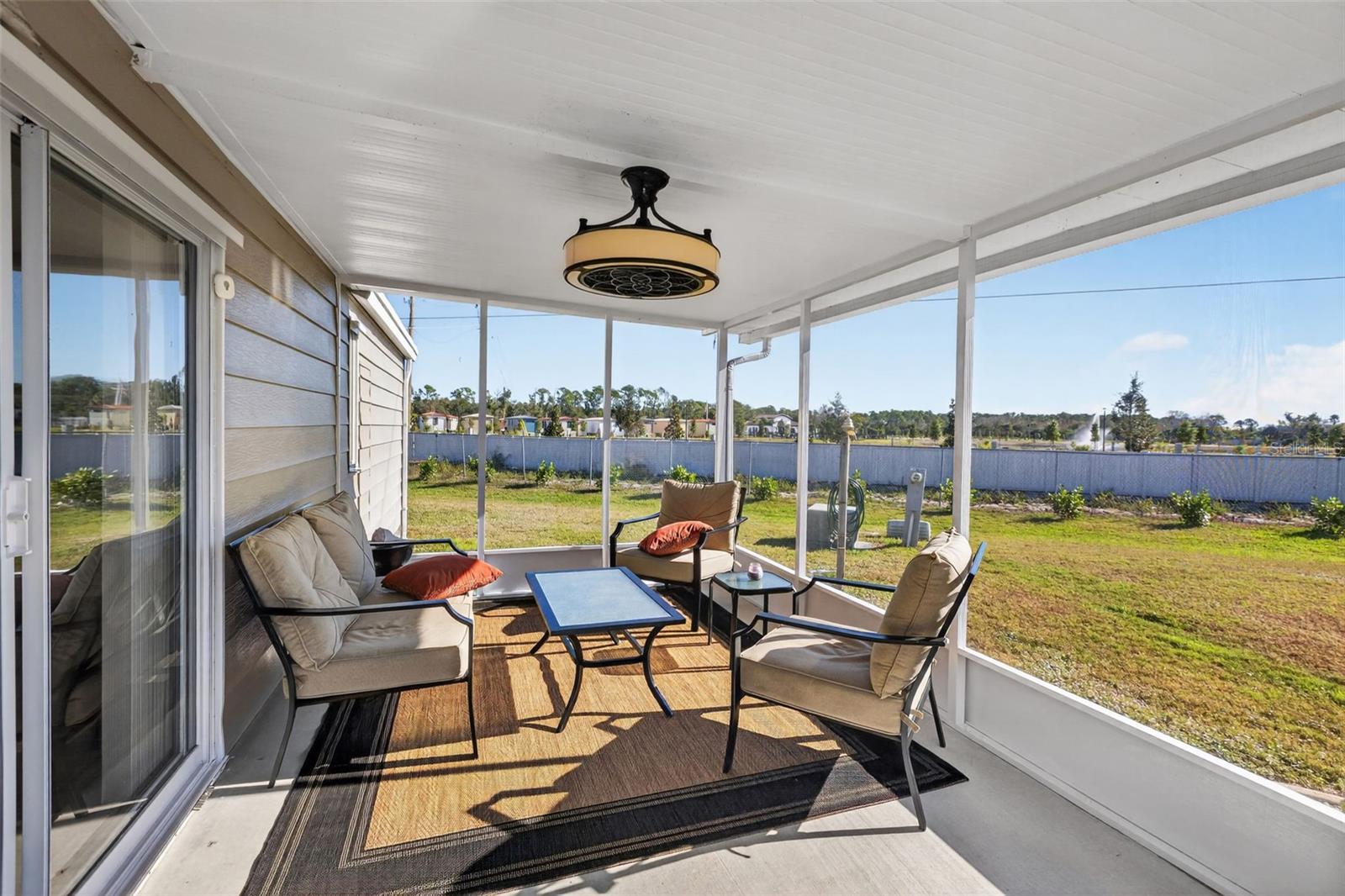 LA CASA MHP CO-OP - Residential