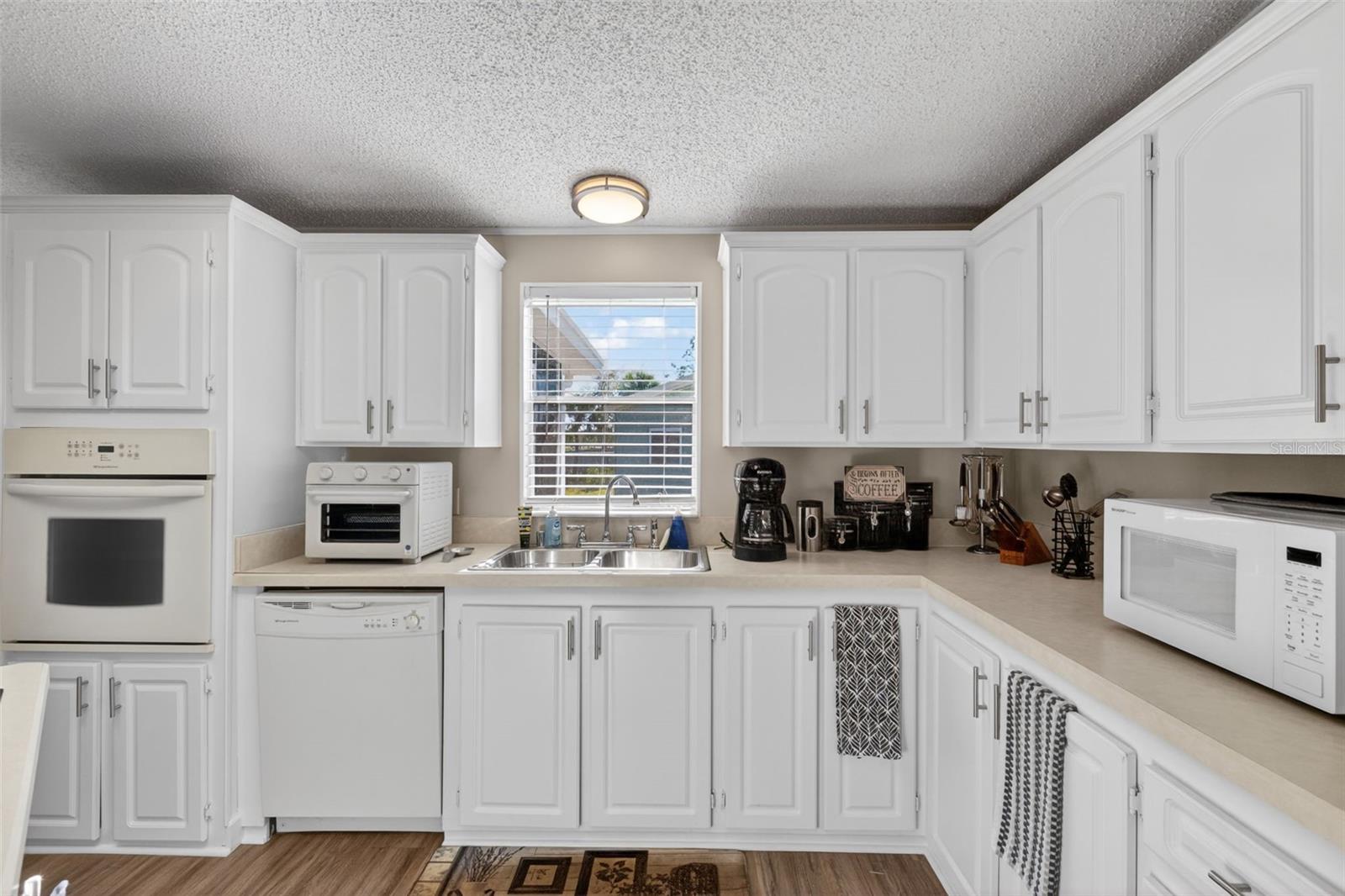 LA CASA MHP CO-OP - Residential