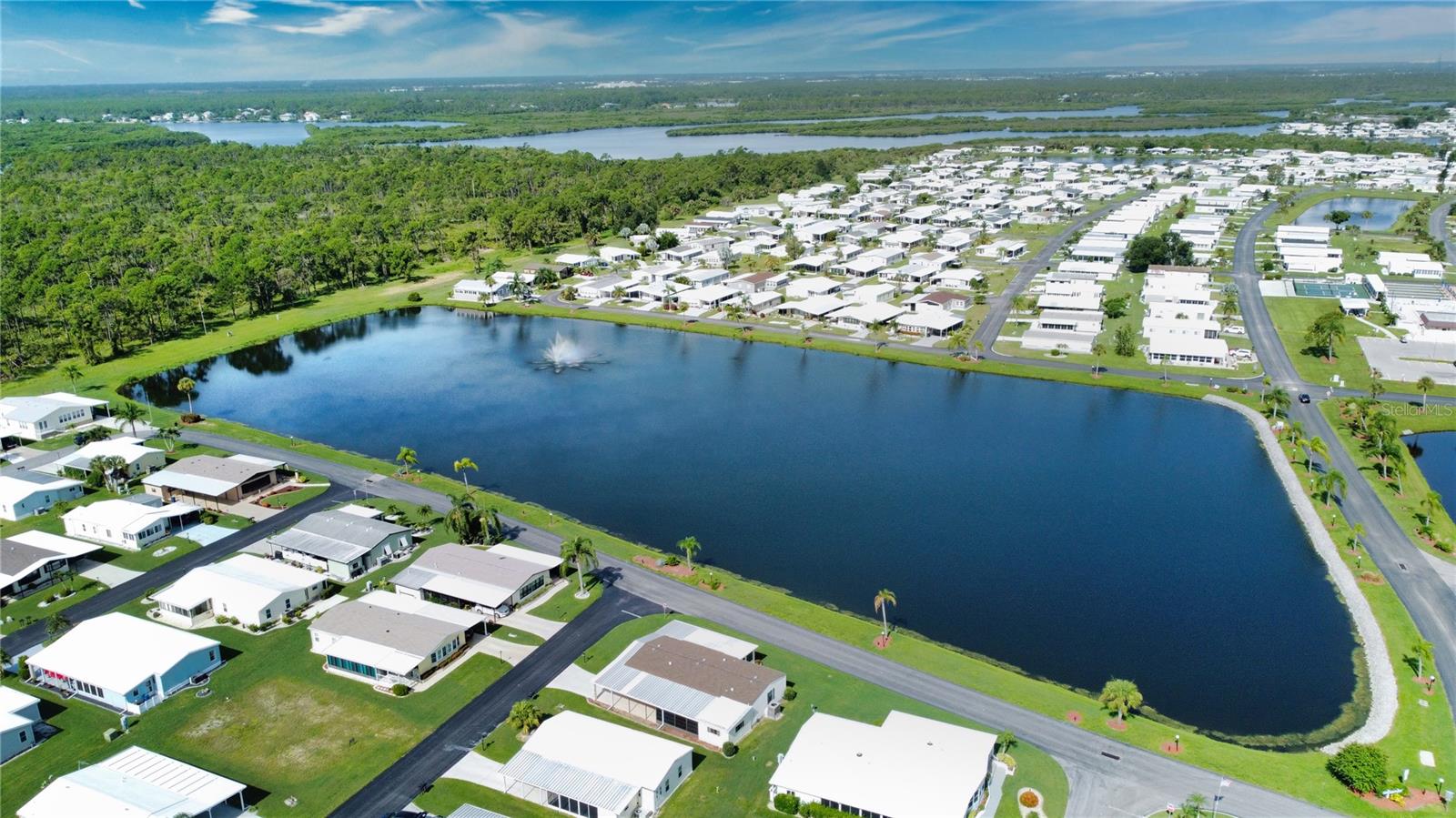 LA CASA MHP CO-OP - Residential