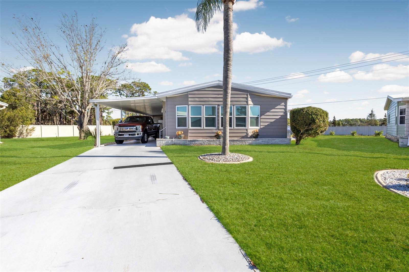 LA CASA MHP CO-OP - Residential