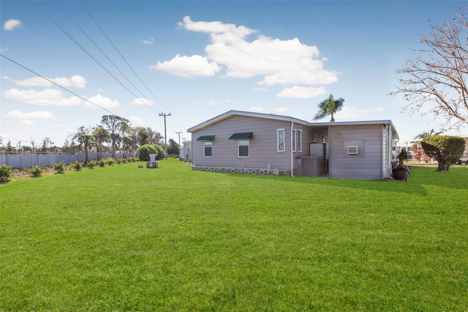 LA CASA MHP CO-OP - Residential