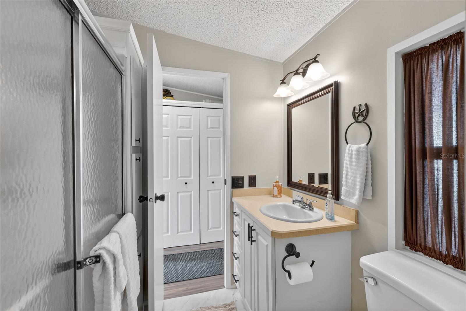 LA CASA MHP CO-OP - Residential