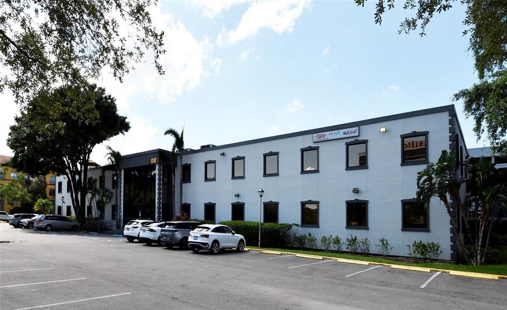 Photo of 2005 Pan Am Circle, Tampa, FL 33607 (MLS # W7877403)