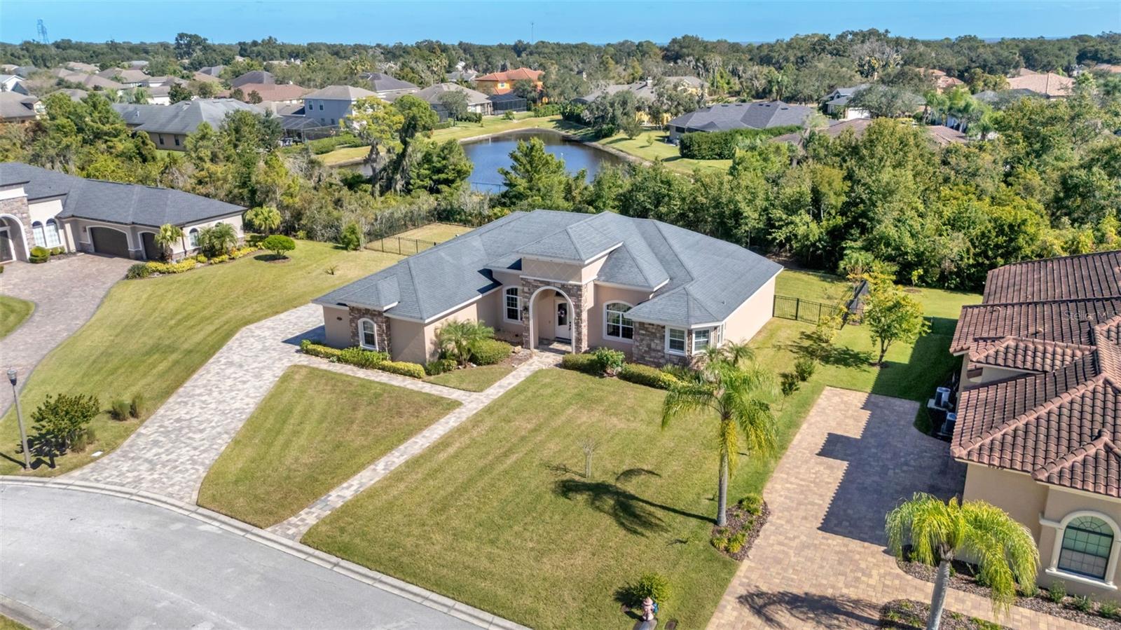 HALLAM PRESERVE EAST - Residential