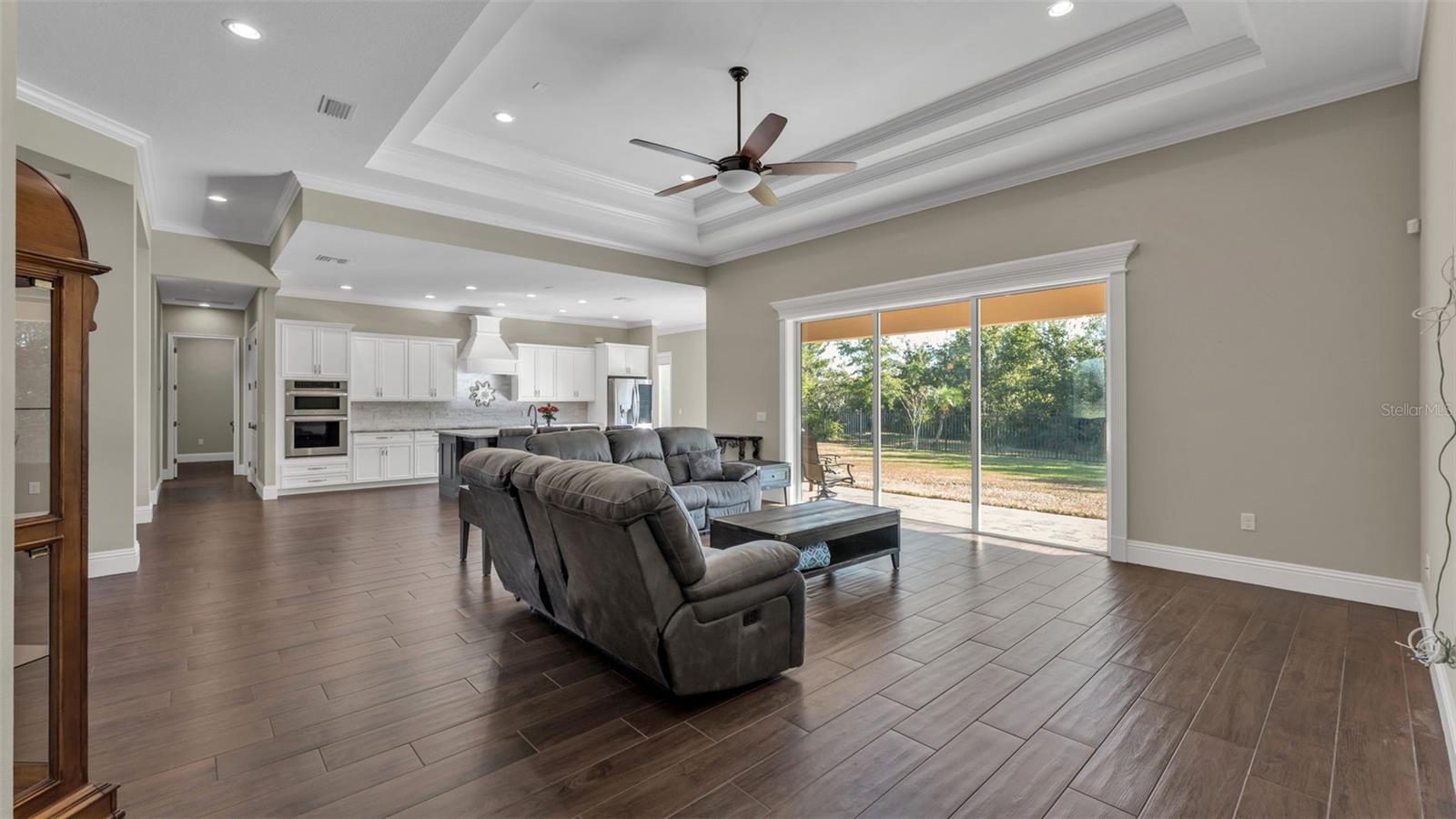 HALLAM PRESERVE EAST - Residential